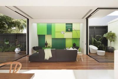 Casa Minimalista en Blanco y Verde Manzana