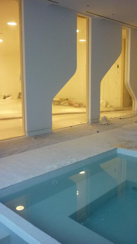 NUEVAS IMÁGENES DE OBRA DEL INTERIORISMO DISEÑADO PARA UNA VIVIENDA A-CERO EN MADRID