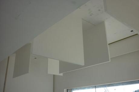 NUEVAS IMÁGENES DE OBRA DEL INTERIORISMO DISEÑADO PARA UNA VIVIENDA A-CERO EN MADRID