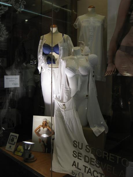 Chantelle en nuestro escaparate de Lencería