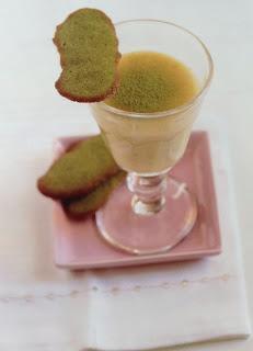 Crema con lenguas de gato al té matcha