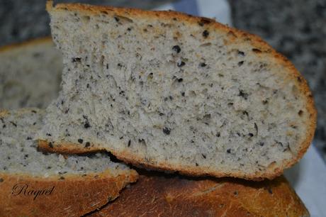 Pan Rápido de Aceitunas Negras y Orégano