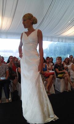 DESFILE ANA BARRIL NOVIAS 2016