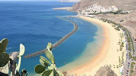 Encontrarás-playas-preciosas-en-las-Islas-Canarias