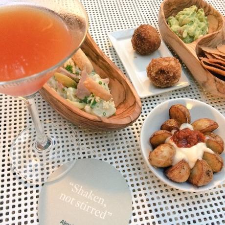 La Terraza El Jardín del Alma