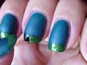 Manicura verde mate brillante