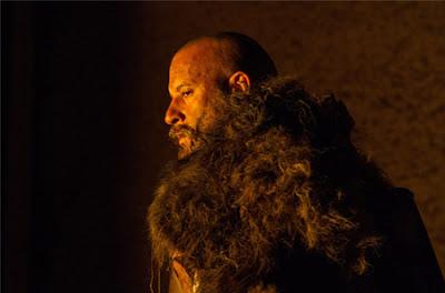 EL ÚLTIMO CAZADOR DE BRUJAS. Cartel teaser español y primera imagen.