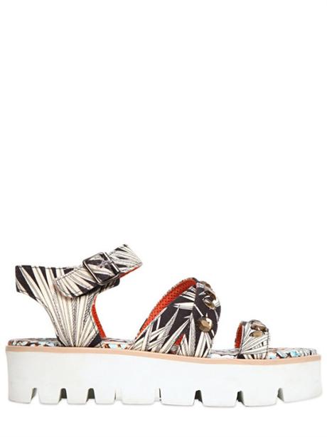 cf8b610d-320f-4204-aa94-7173b0a13f76