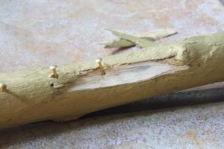 DIY: Rama para colgar tus collares.