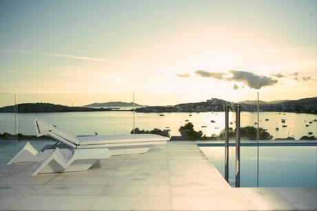 PISCINAS EXTERIORES DE A-CERO