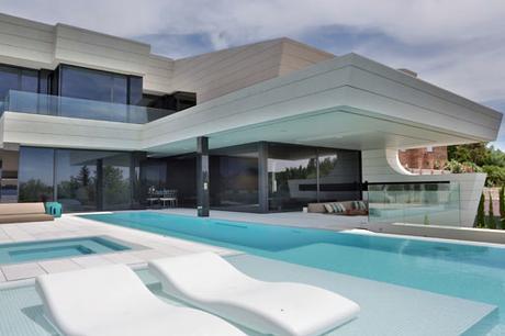 PISCINAS EXTERIORES DE A-CERO