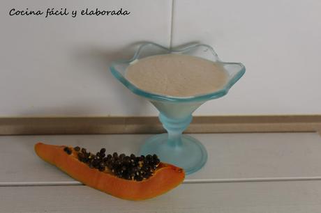 BATIDO DE PAPAYA Y LECHE MERENGADA
