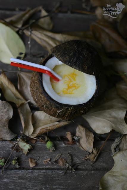 piña colada en su coco tererecetas 02