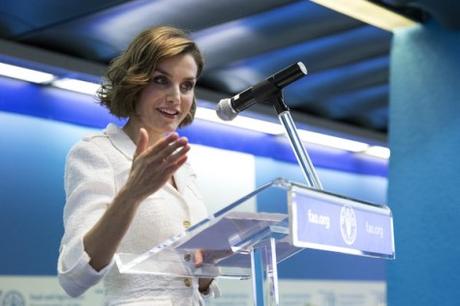 Dña. Letizia, mucho mejor sin cinturón