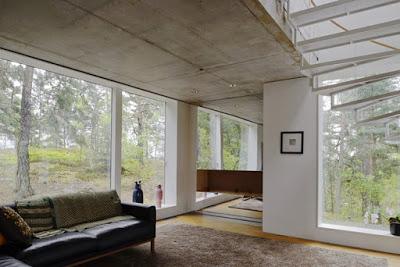 Casa Moderna en los Bosques de Sucia