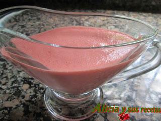 VICHYSSOISE CON TOQUE DE CEREZA NEGRA