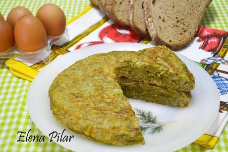 Tortilla de patatas con espárragos verdes (versión ligera)