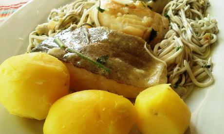 Bacalao con Gulas