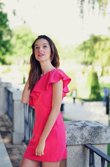 VESTIDO CORTE ASIMÉTRICO