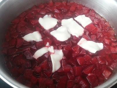 CREMA FRÍA  DE  REMOLACHA Y MANZANA