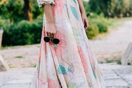 Long_Dress-ChicWish-Floral_Print-Lace_Up_Sandals-Chloe_Girls-Outfit_Street_Style-Naturalis_Bio_Resort-17