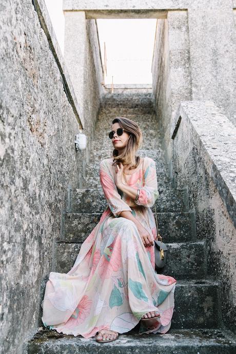 Long_Dress-ChicWish-Floral_Print-Lace_Up_Sandals-Chloe_Girls-Outfit_Street_Style-Naturalis_Bio_Resort-14