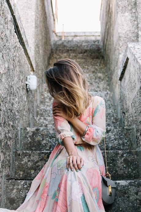 Long_Dress-ChicWish-Floral_Print-Lace_Up_Sandals-Chloe_Girls-Outfit_Street_Style-Naturalis_Bio_Resort-12