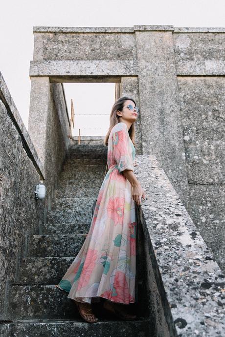 Long_Dress-ChicWish-Floral_Print-Lace_Up_Sandals-Chloe_Girls-Outfit_Street_Style-Naturalis_Bio_Resort-11
