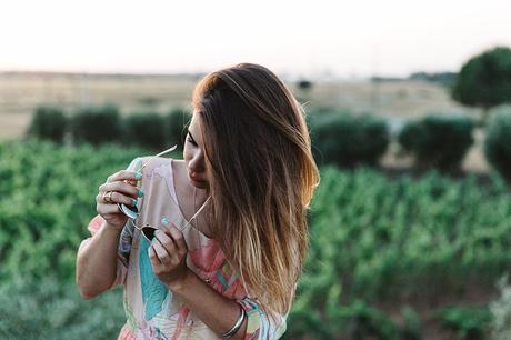 Long_Dress-ChicWish-Floral_Print-Lace_Up_Sandals-Chloe_Girls-Outfit_Street_Style-Naturalis_Bio_Resort-23