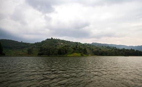 De la paz más absoluta al completo desorden - Lago Bunyonyi y Kampala