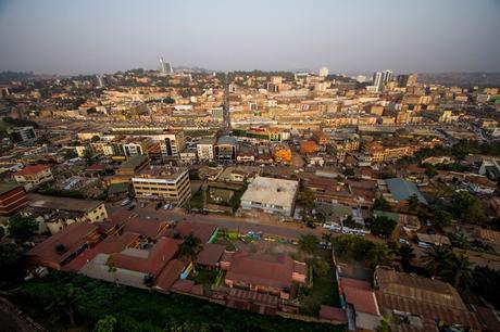 De la paz más absoluta al completo desorden - Lago Bunyonyi y Kampala