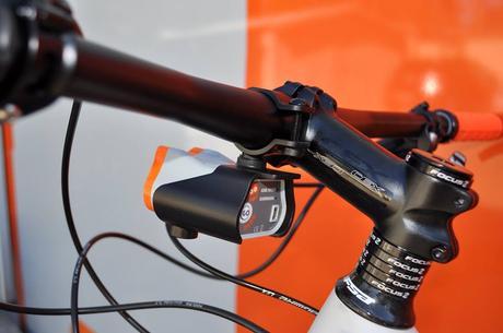 Luz frontal DING, nuevo sistema de iluminación que facilita el ser observado por conductores al irradiar luz alrededor