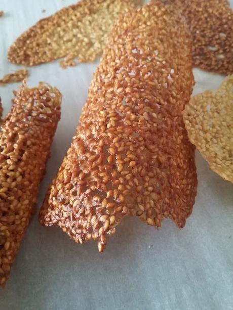 TEJAS DE SÉSAMO MUY CRUJIENTES