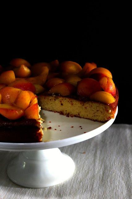 Tarta de requesón y albaricoques