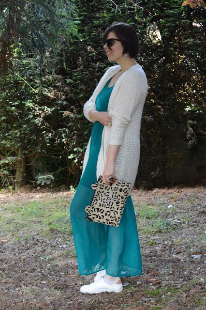 VESTIDO SEMITRANSPARENTE