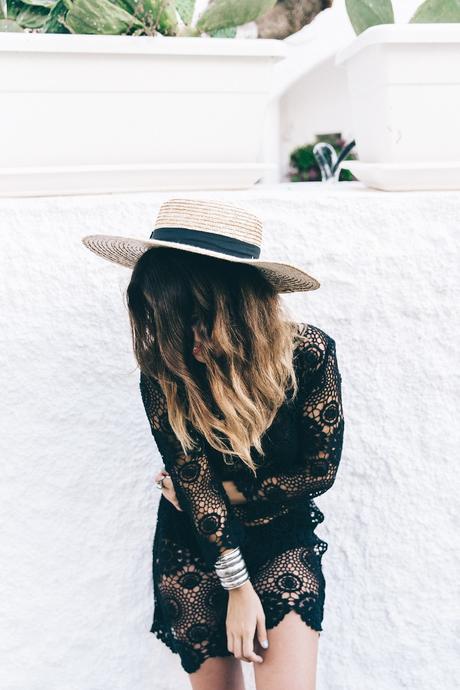 Crochet_Dress-Straw_Hat-Lack_Of_Color-Beach_Outfit-Black_Espadrilles-Italy-20