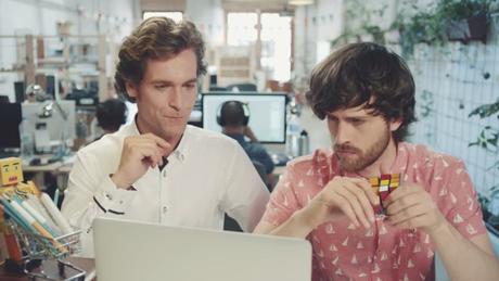 Audax parodia al mundo de la publicidad en su nueva campaña