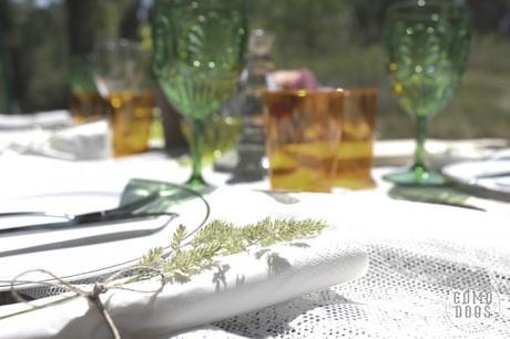 Y que no falte una tarta con flores Summer table Styling
