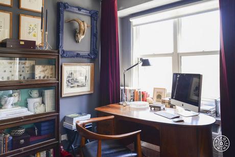 Un apartamento masculino, sofisticado y con toques madmen