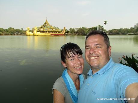 Yangón; el Lago Kandawgyi