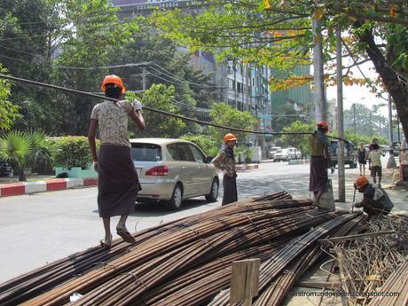 Yangón; el Lago Kandawgyi