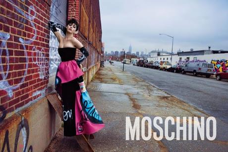 Más imágenes de Katy Perry para Moschino