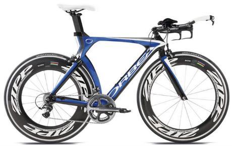 DIFERENCIAS ENTRE UNA BICICLETA DE TRIATLÓN Y DE CICLISMO.