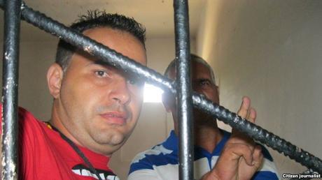 LAS RAZONES POR LAS QUE ME HAN ARRESTADO 2D97AEF9-B5BA-49C5-BB96-591C6EC5F380_w640_r1_s