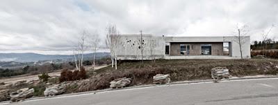 Casa de Hormigon Moderna en Cantonigros