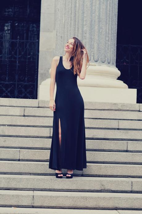 UN VESTIDO NEGRO MUY ESPECIAL