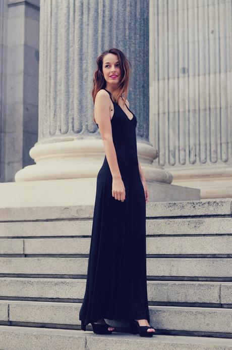 UN VESTIDO NEGRO MUY ESPECIAL