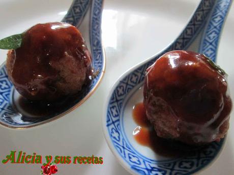 ALBÓNDIGAS MIXTAS EN SALSA DE OPORTO