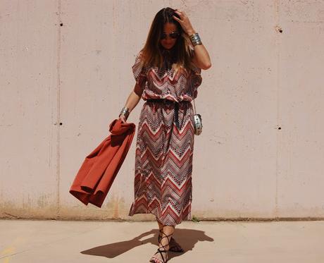 mÁXI pRINT + bLAZER #nOUNIFORMES
