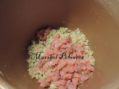 Arroz integral y lentejas con salmón ahumado.